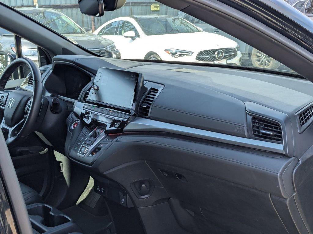 Used 2025 Honda Odyssey Sport-L image 32