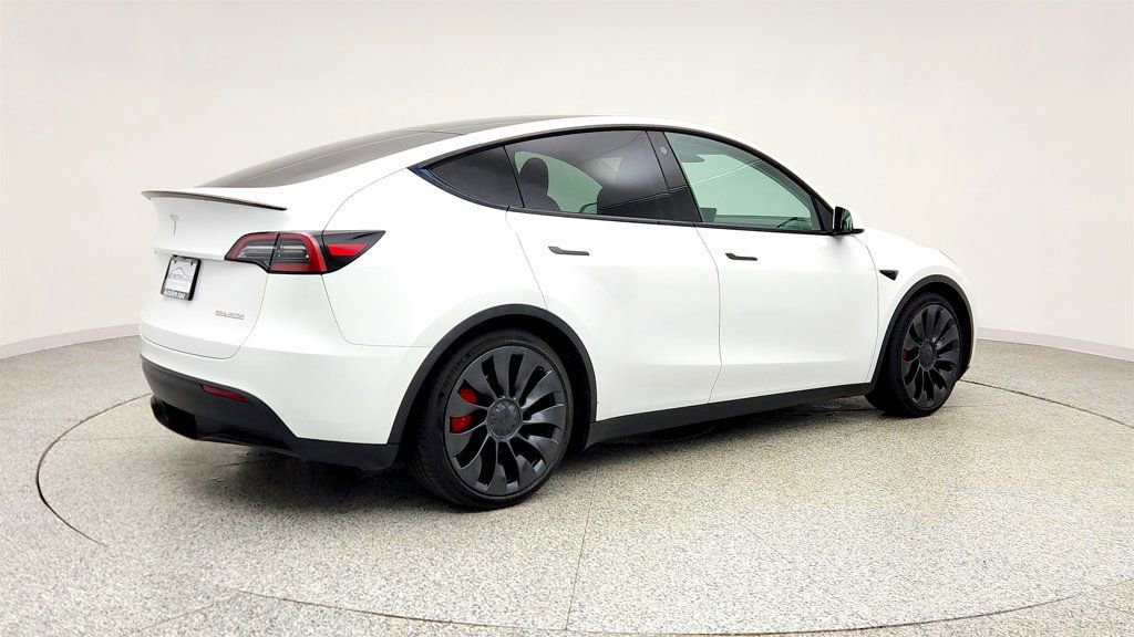 Used 2023 Tesla Model Y Performance image 5