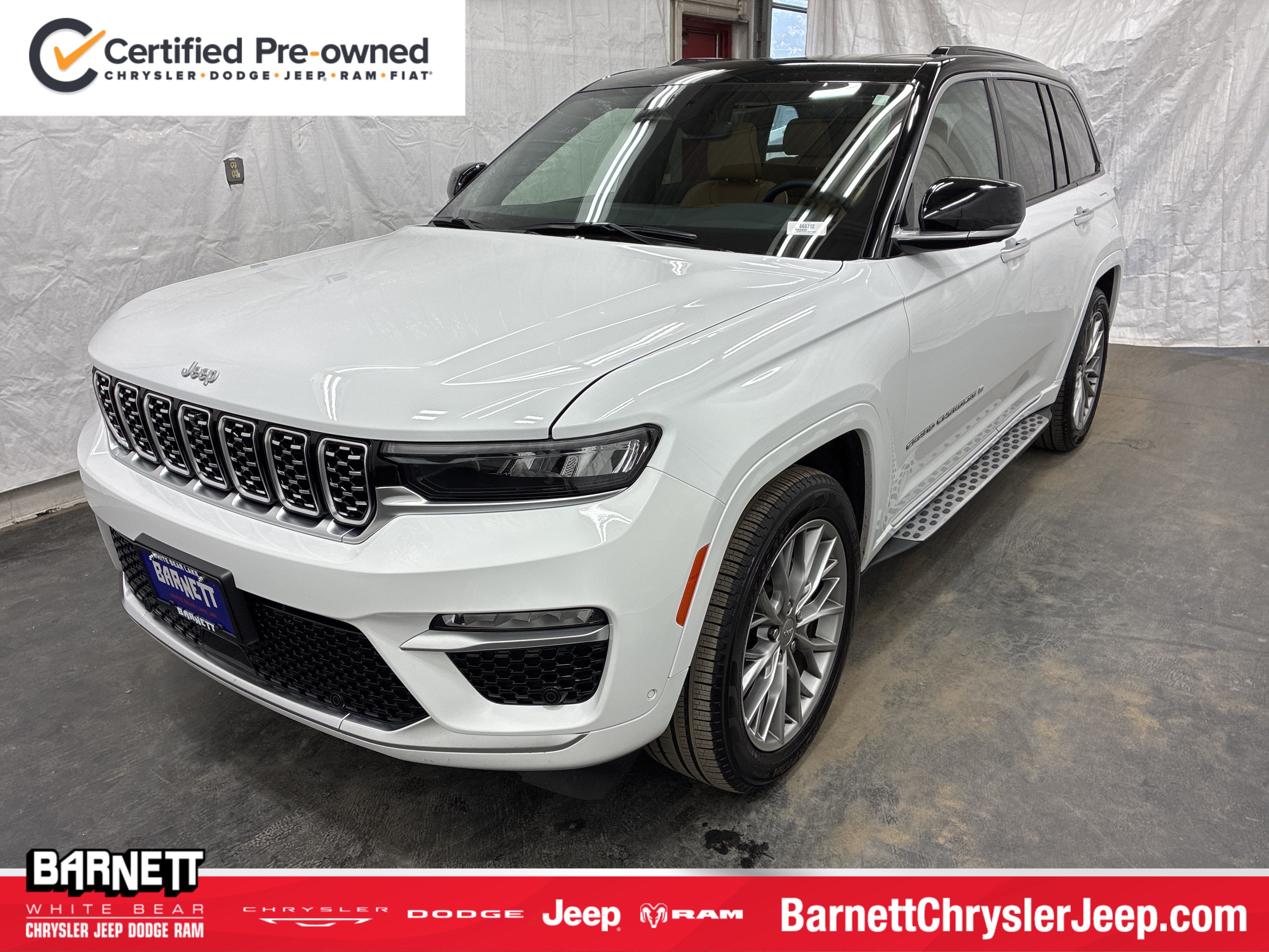 Certified 2025 Jeep Grand Cherokee Summit AWD/4WD image 1