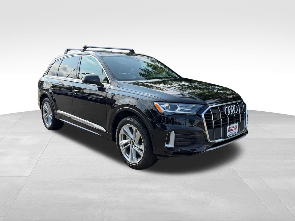 Used 2023 Audi Q7 2.0T Premium w/ Convenience Package AWD/4WD image 3
