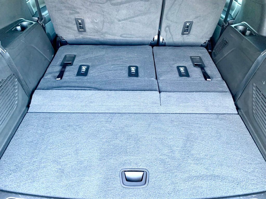 Used 2023 GMC Yukon SLT image 24