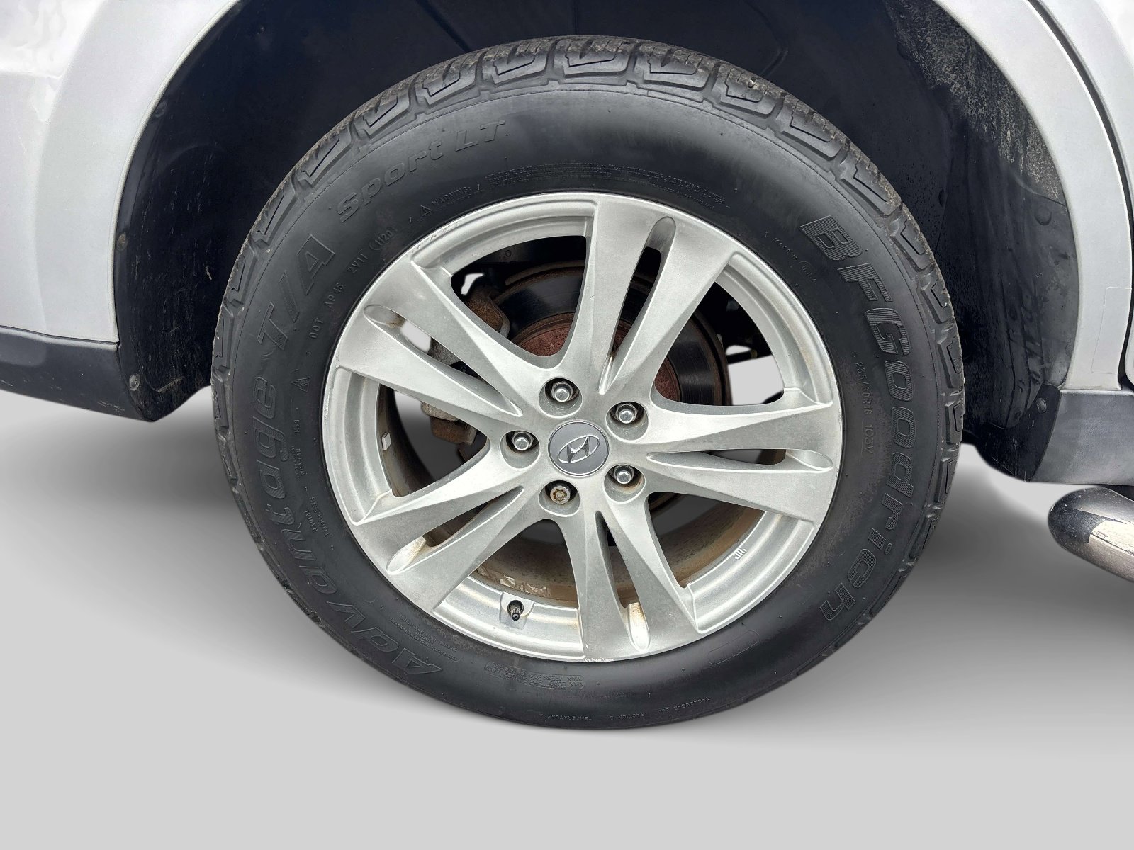 Used 2011 Hyundai Santa Fe SE image 32