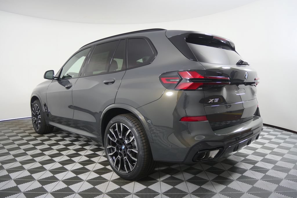 Certified 2026 BMW X5 xDrive40i w/ M Sport Package AWD/4WD image 3