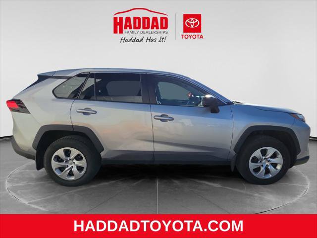 Certified 2023 Toyota RAV4 LE AWD/4WD image 7