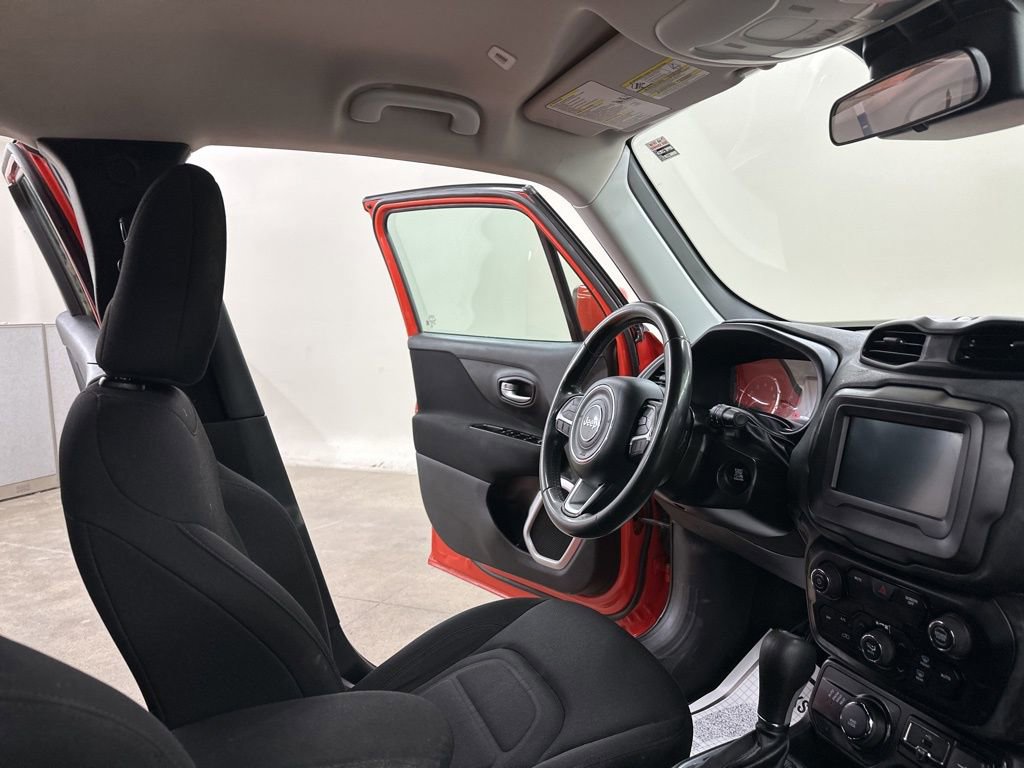 Used 2020 Jeep Renegade Latitude image 18