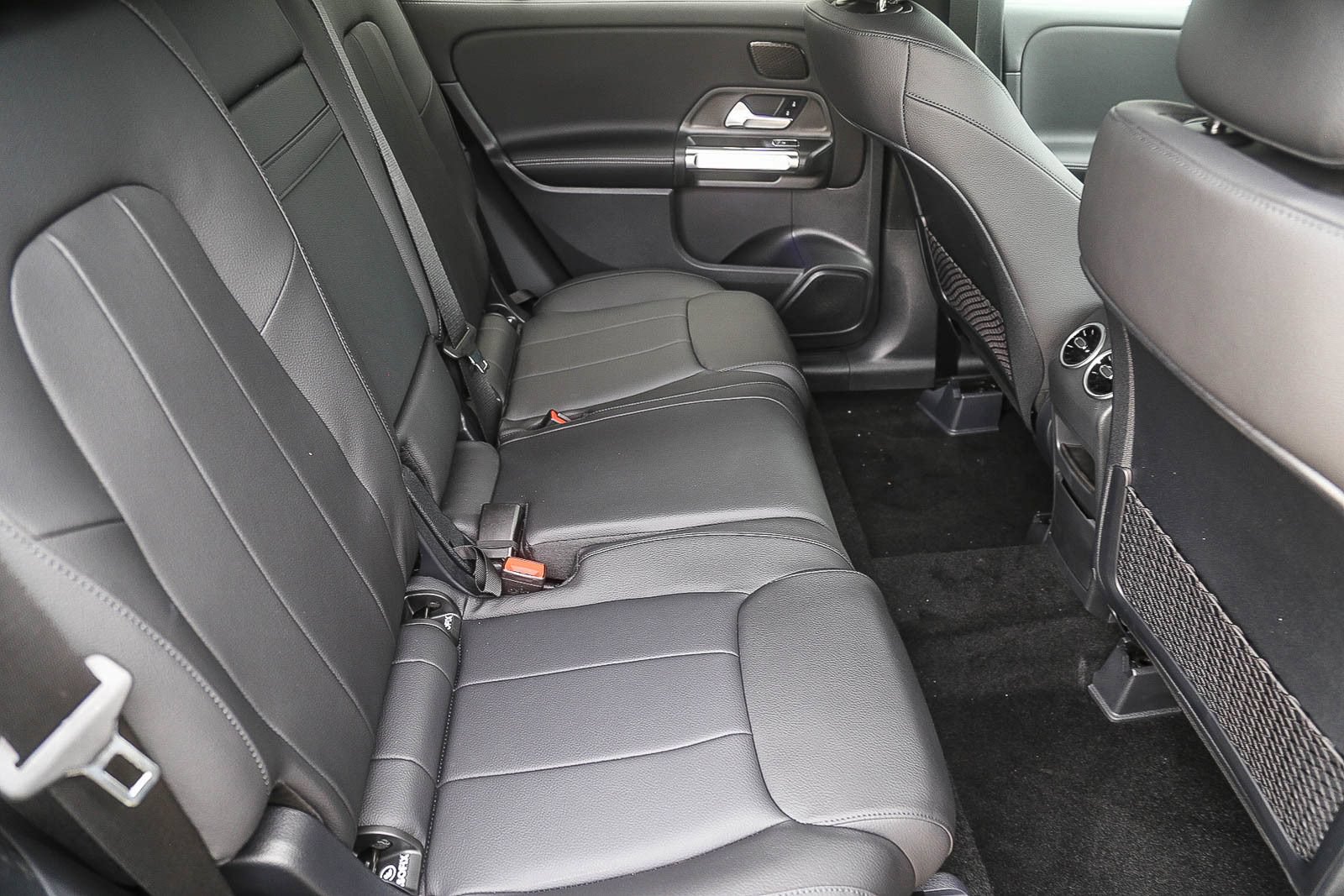 New 2026 Mercedes-Benz GLB 250 4MATIC image 16