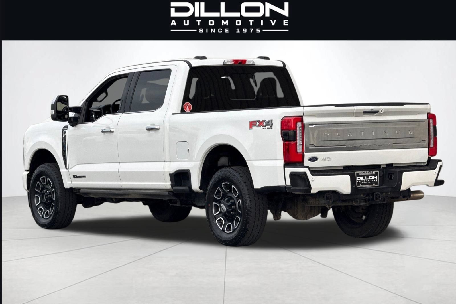 Used 2023 Ford F350 Platinum AWD/4WD image 6