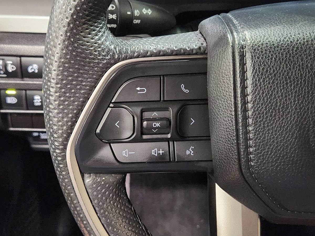 Used 2024 Toyota Tacoma TRD Off-Road AWD/4WD image 48