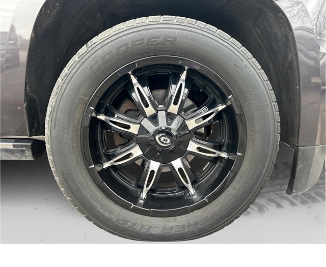 Used 2017 Chevrolet Suburban Premier image 16