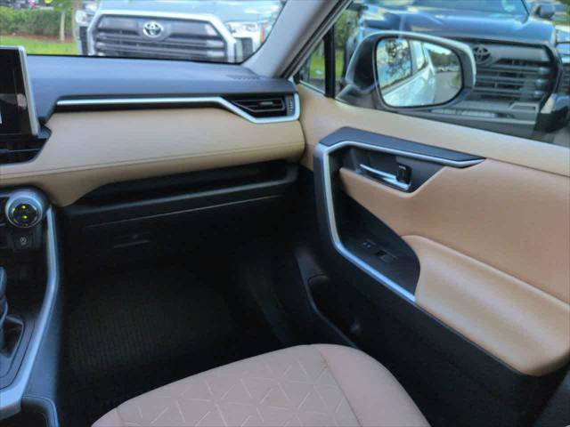 Certified 2023 Toyota RAV4 XLE w/ Convenience Package FWD image 16