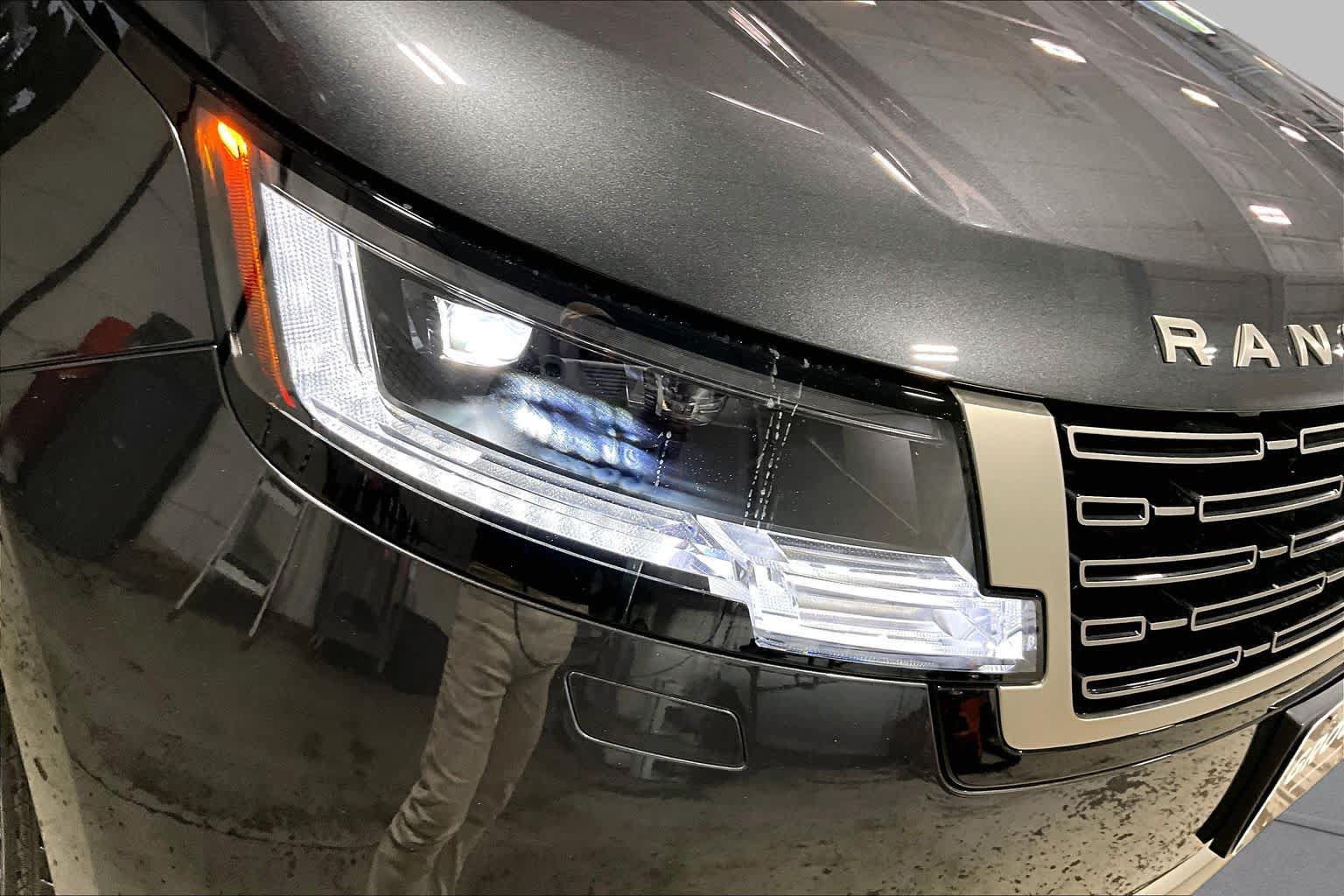Used 2023 Land Rover Range Rover SE AWD/4WD image 27