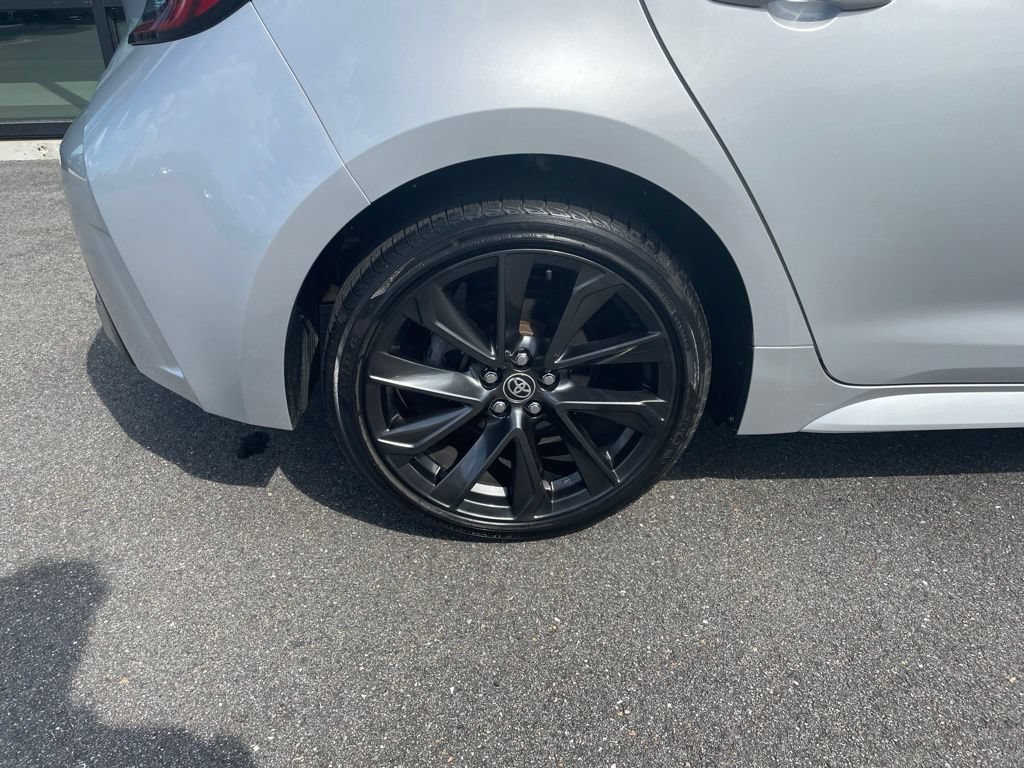 Used 2023 Toyota Corolla XSE FWD image 4