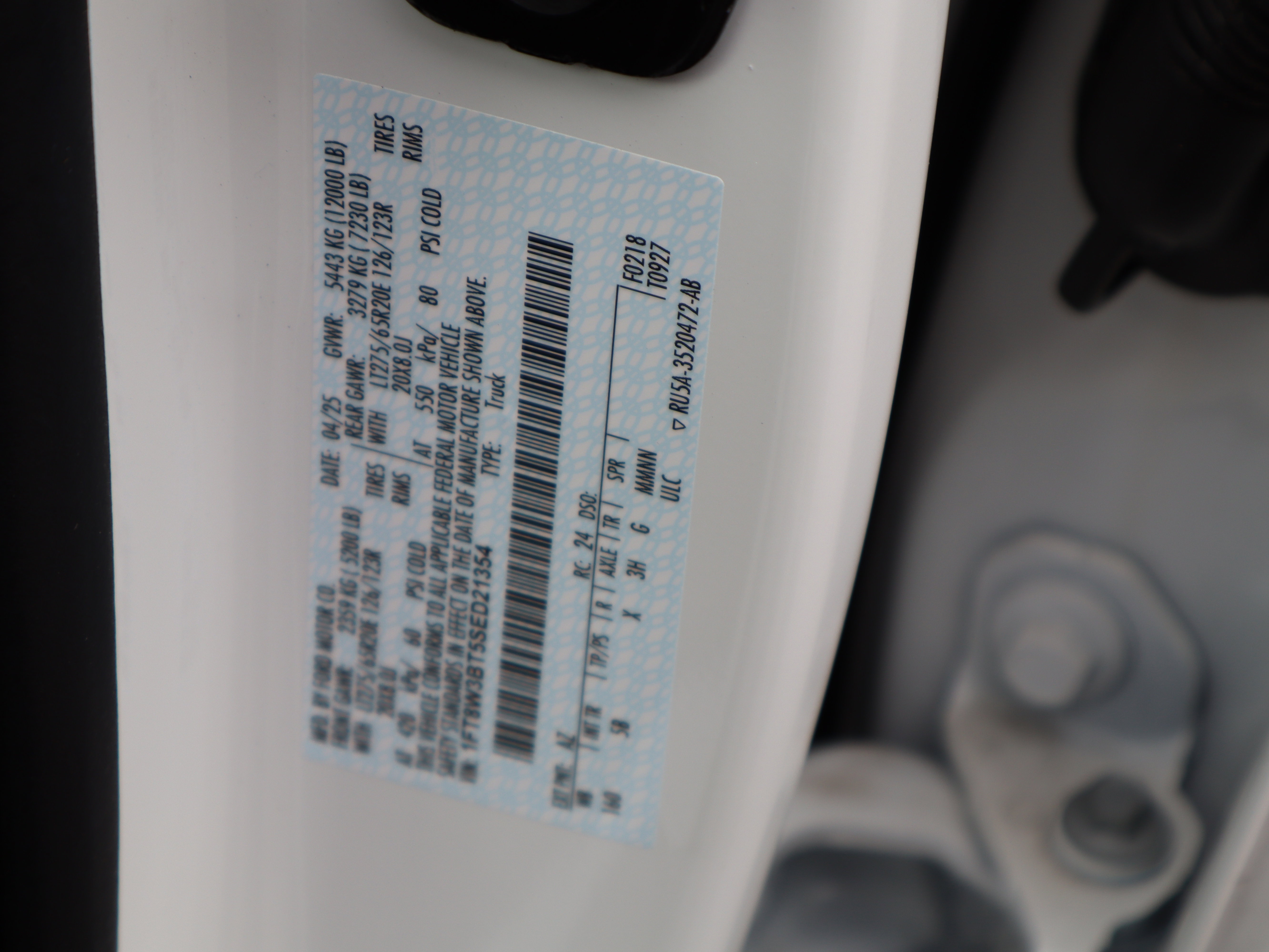 Used 2025 Ford F350 Lariat w/ Black Appearance Package image 44