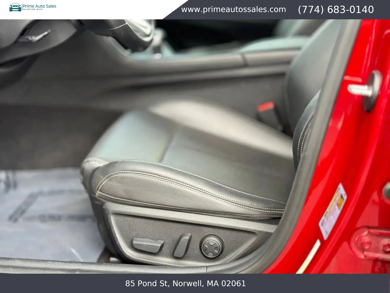 Used 2019 Genesis G70 2.0T Advanced RWD image 12