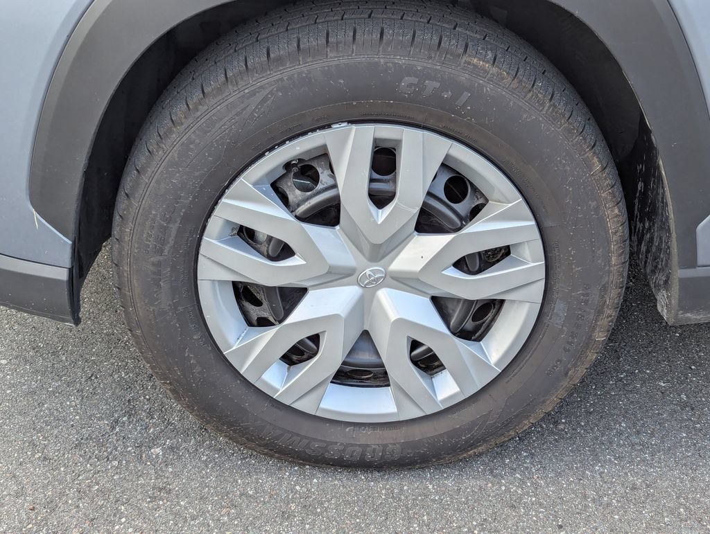 Used 2023 Toyota Corolla Cross L FWD image 35
