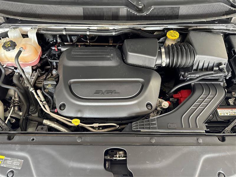 Used 2023 Chrysler Pacifica Limited FWD image 23