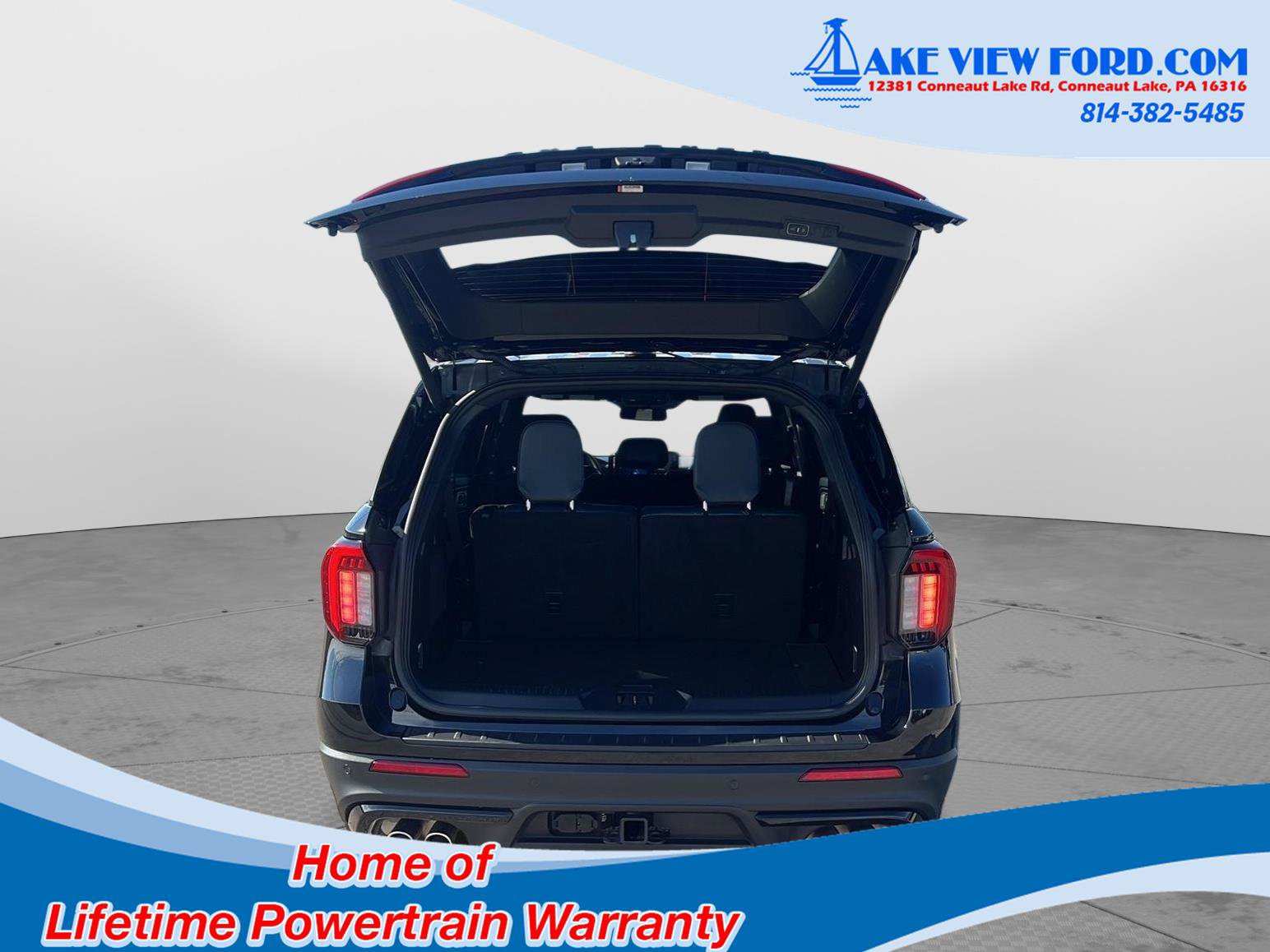 Used 2025 Ford Explorer ST AWD/4WD image 12