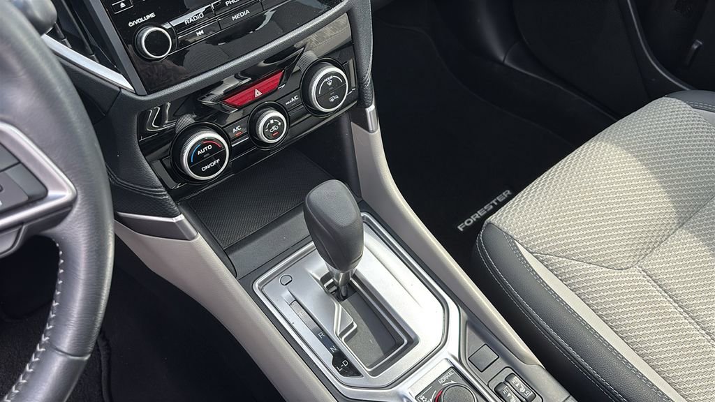 Used 2021 Subaru Forester Premium image 23