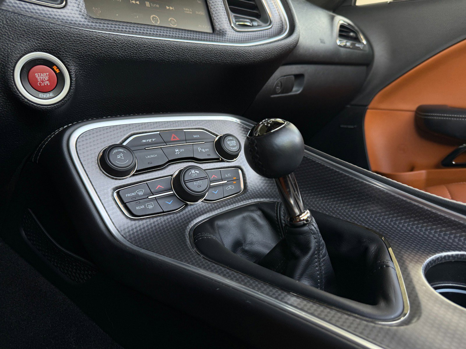 Used 2015 Dodge Challenger SRT Hellcat image 45