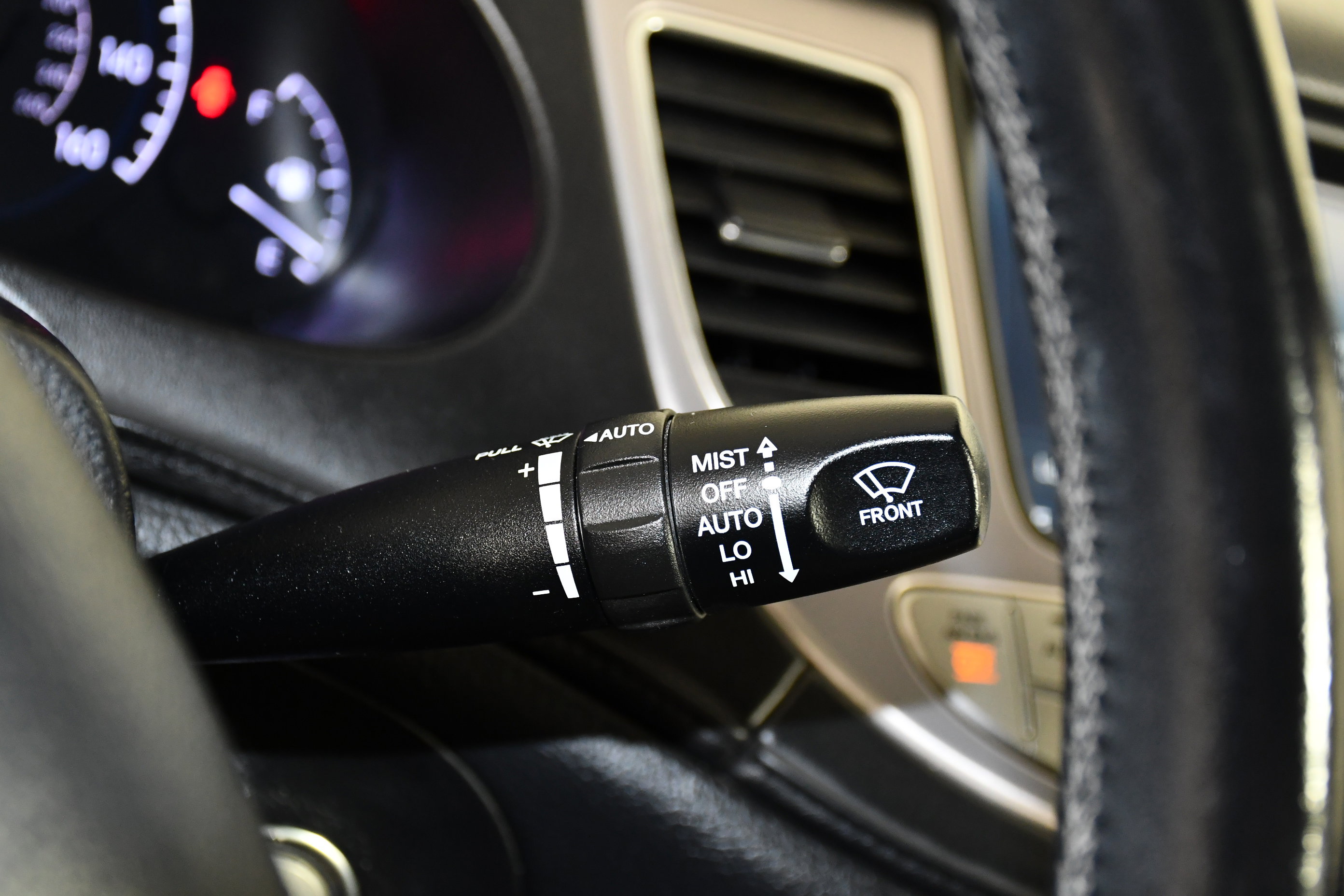 Used 2013 Hyundai Genesis 5.0 R-Spec RWD image 23
