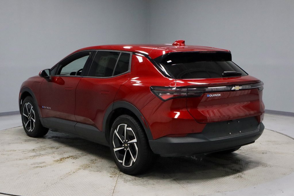 Used 2025 Chevrolet Equinox EV LT image 8