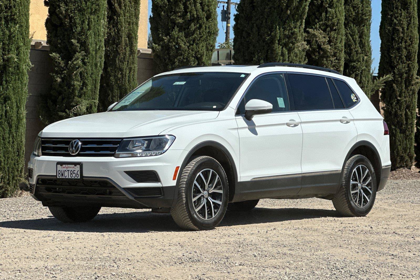 Used 2021 Volkswagen Tiguan SE w/ Panoramic Sunroof Package AWD/4WD image 8