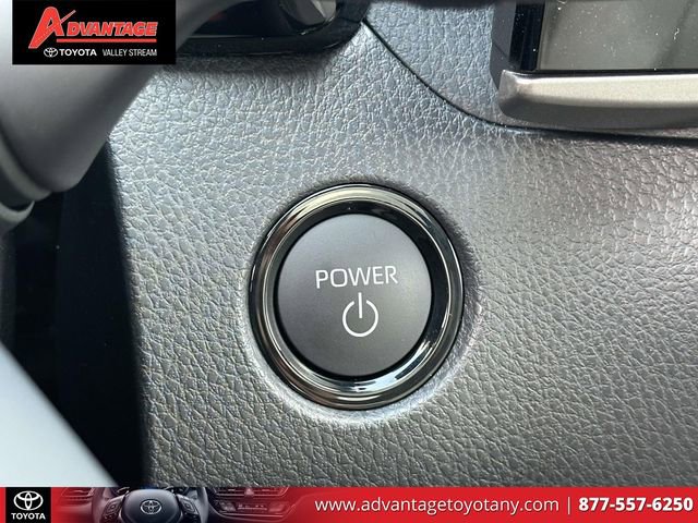 Used 2026 Toyota Camry XLE w/ Premium Package AWD/4WD image 32