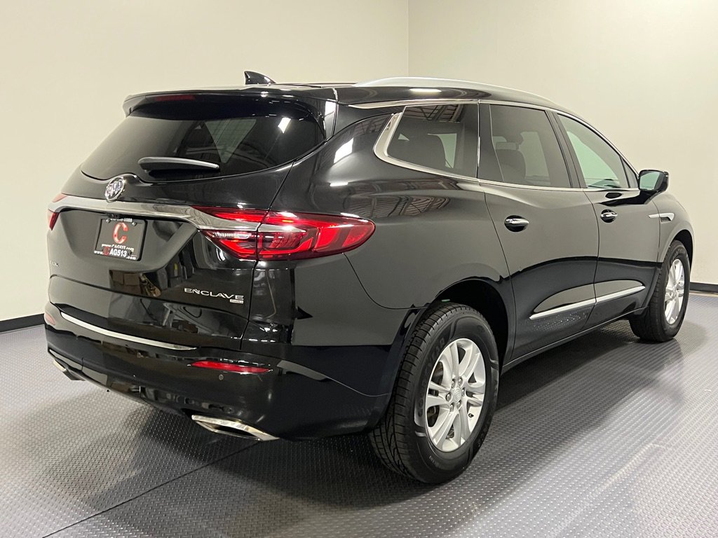 Used 2018 Buick Enclave Essence image 27
