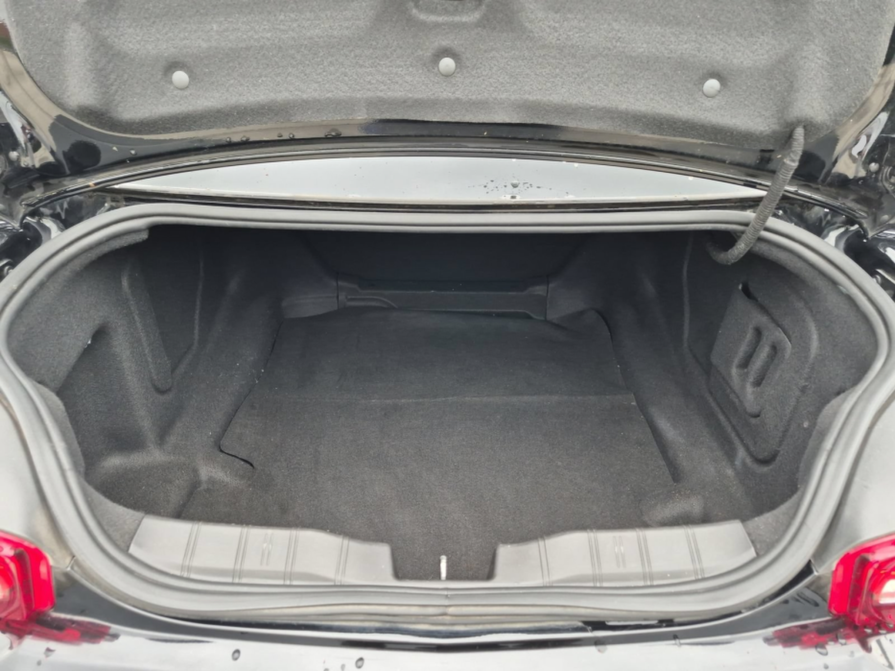 Used 2019 Chevrolet Camaro LT RWD image 26