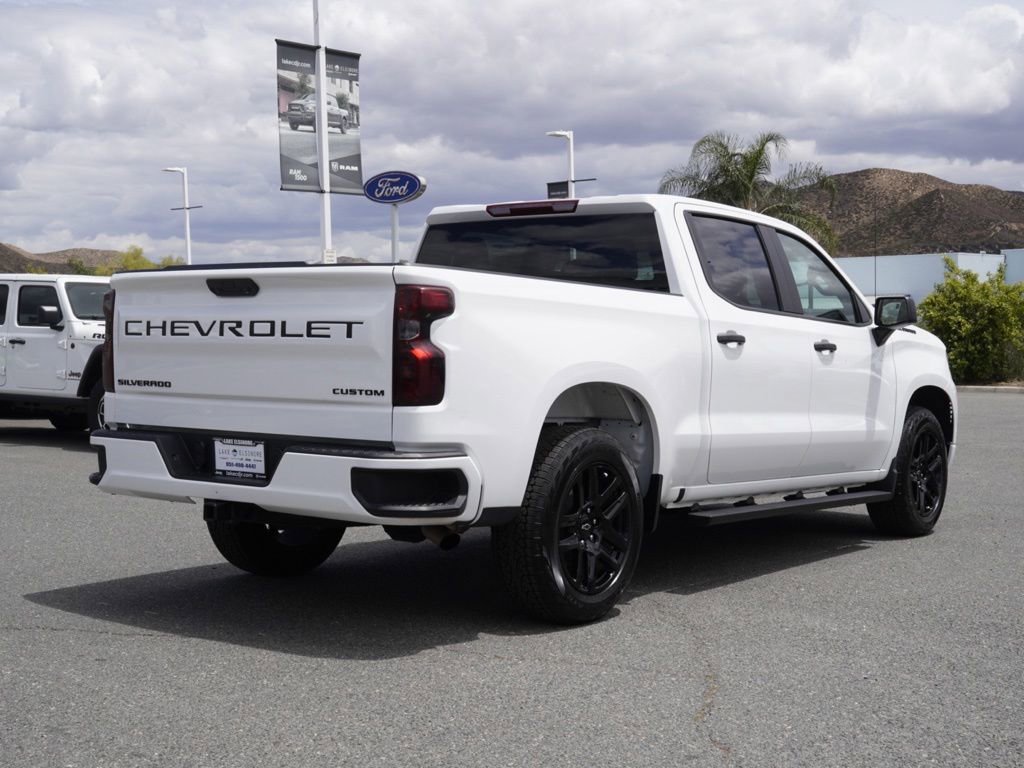 Used 2023 Chevrolet Silverado 1500 Custom w/ LPO, Dark Essentials Package RWD image 4