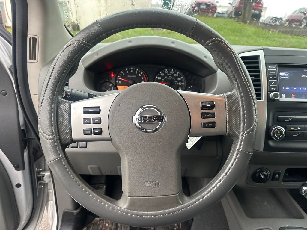 Used 2019 Nissan Frontier SV image 9