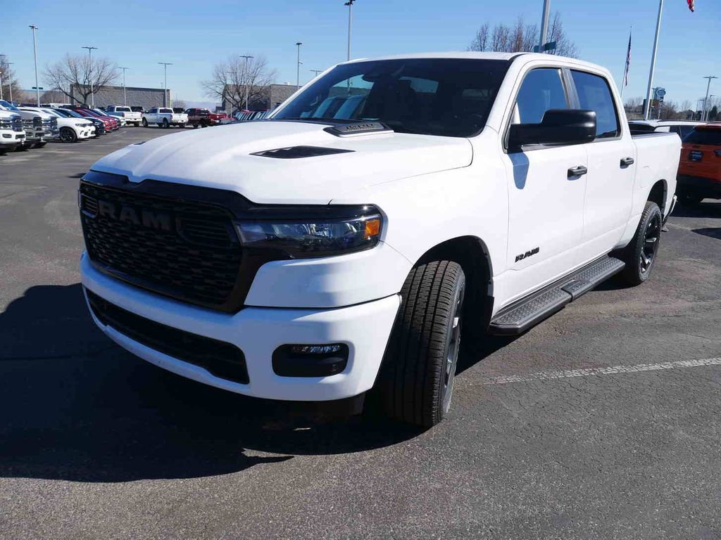 New 2026 RAM 1500 Express AWD/4WD image 3