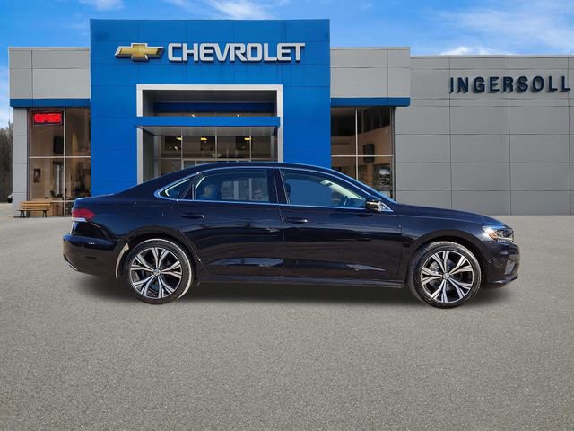 Used 2020 Volkswagen Passat 2.0T SEL FWD image 27