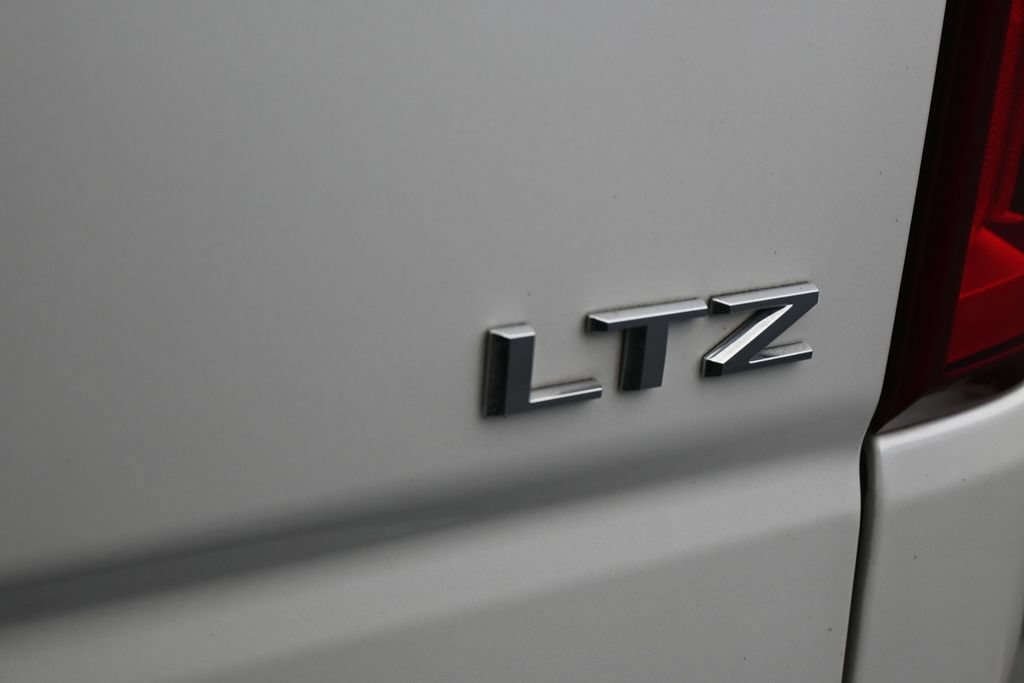 Used 2022 Chevrolet Silverado 1500 LTZ w/ Technology Package RWD image 40