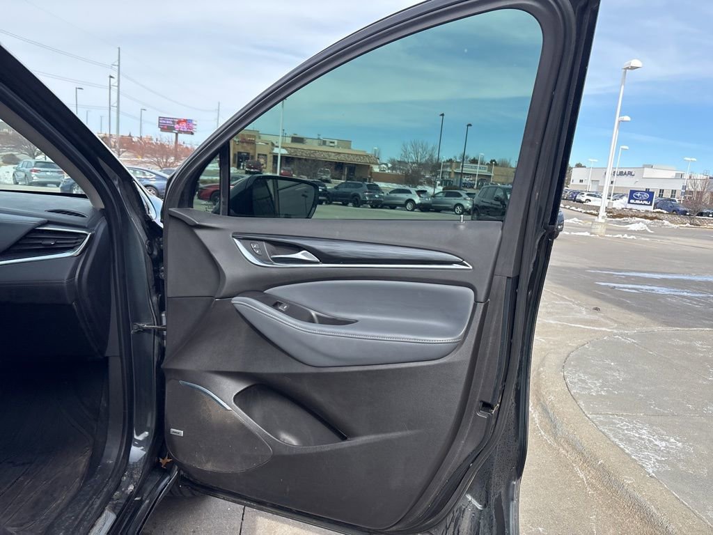 Used 2019 Buick Enclave Premium w/ Experience Buick Package image 25