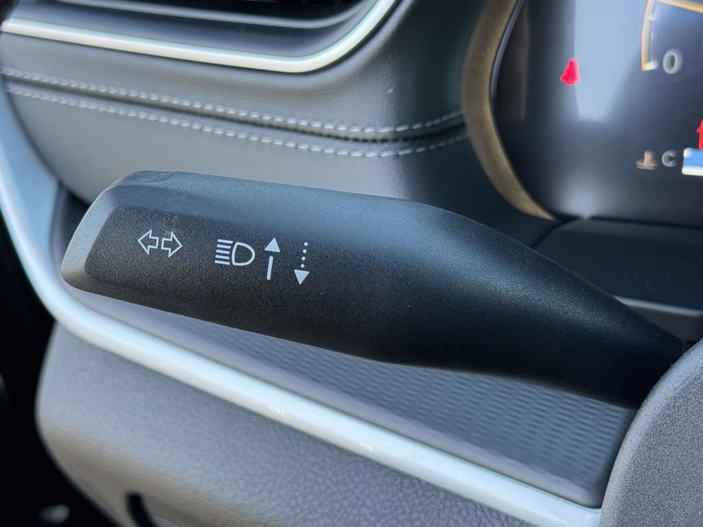 New 2025 Jeep Grand Cherokee L Altitude AWD/4WD image 25