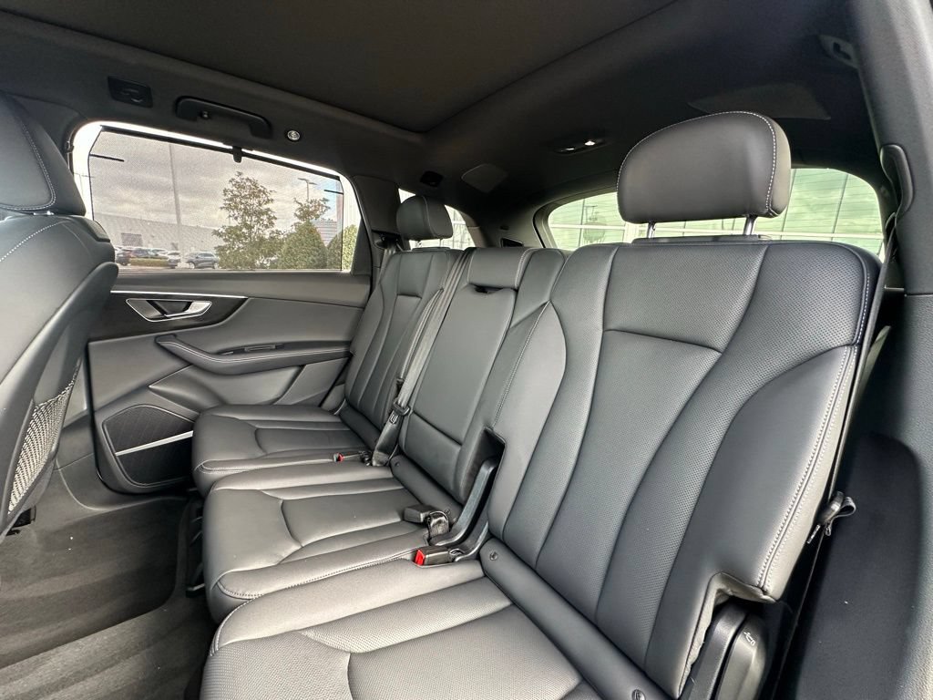 Certified 2025 Audi Q7 3.0T Premium Plus w/ Premium Plus Package AWD/4WD image 21