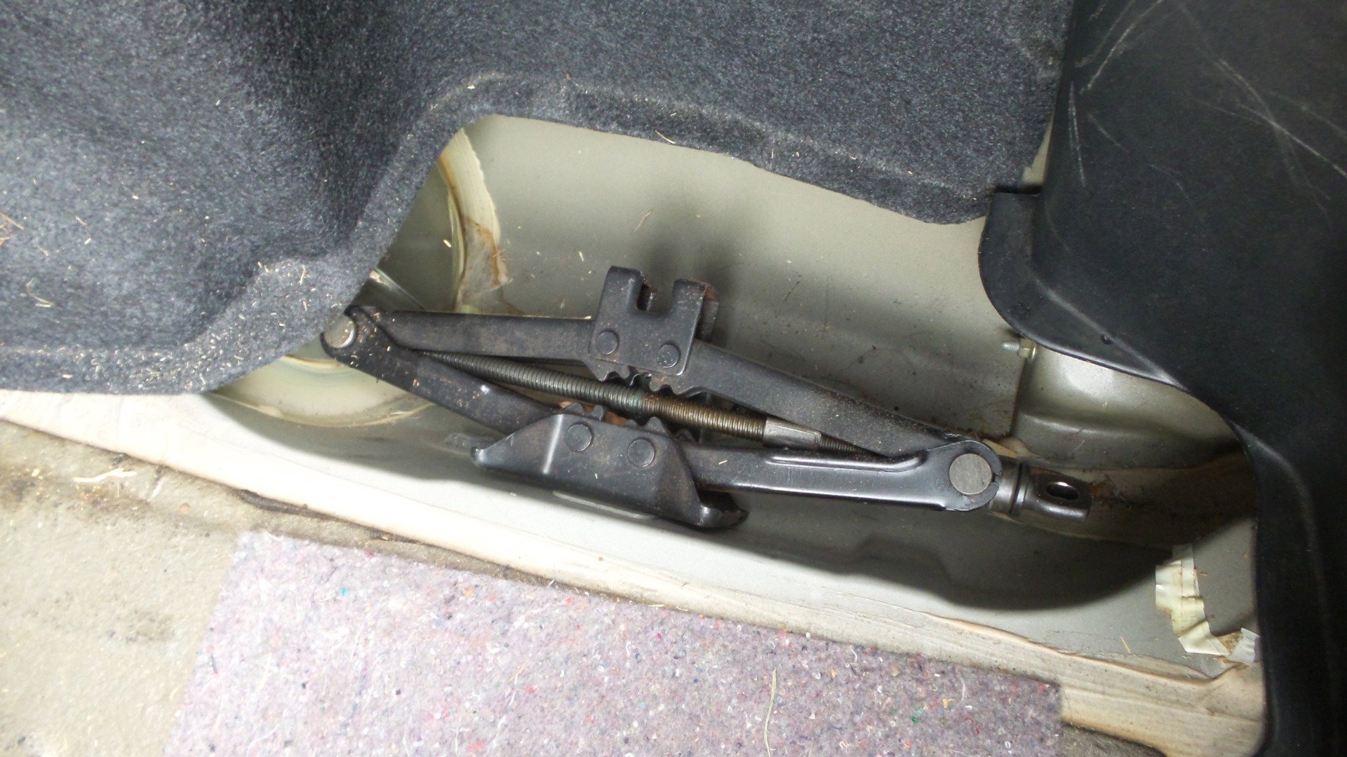 Used 1998 Toyota Camry LE FWD image 42