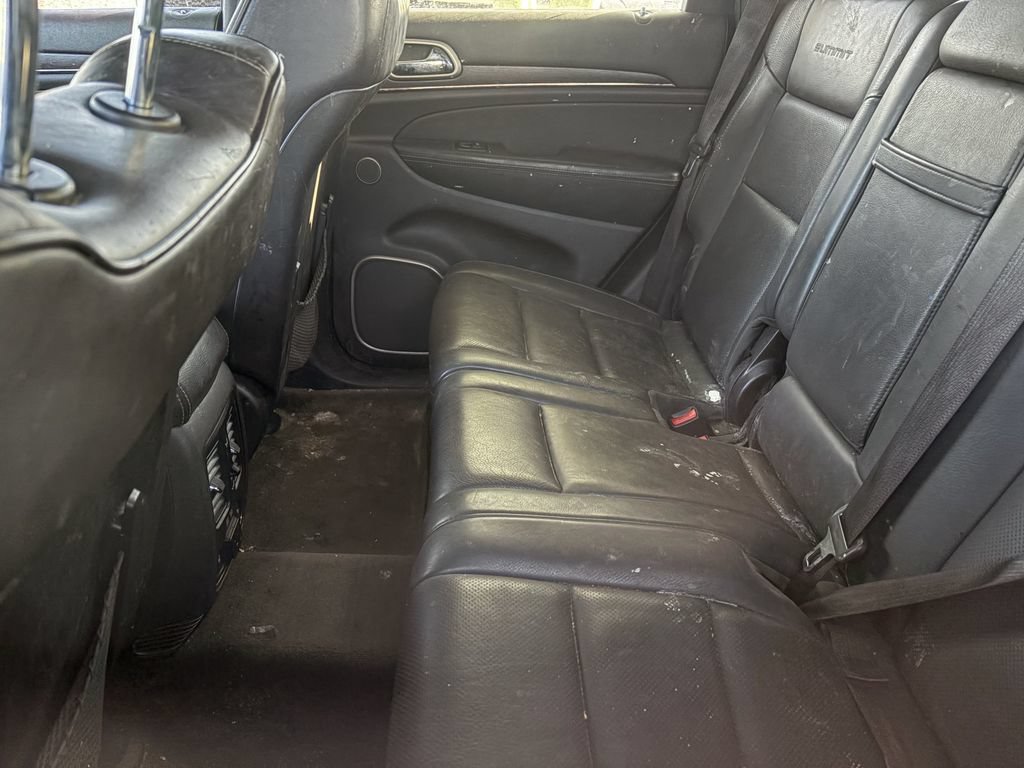 Used 2016 Jeep Grand Cherokee Summit AWD/4WD image 10