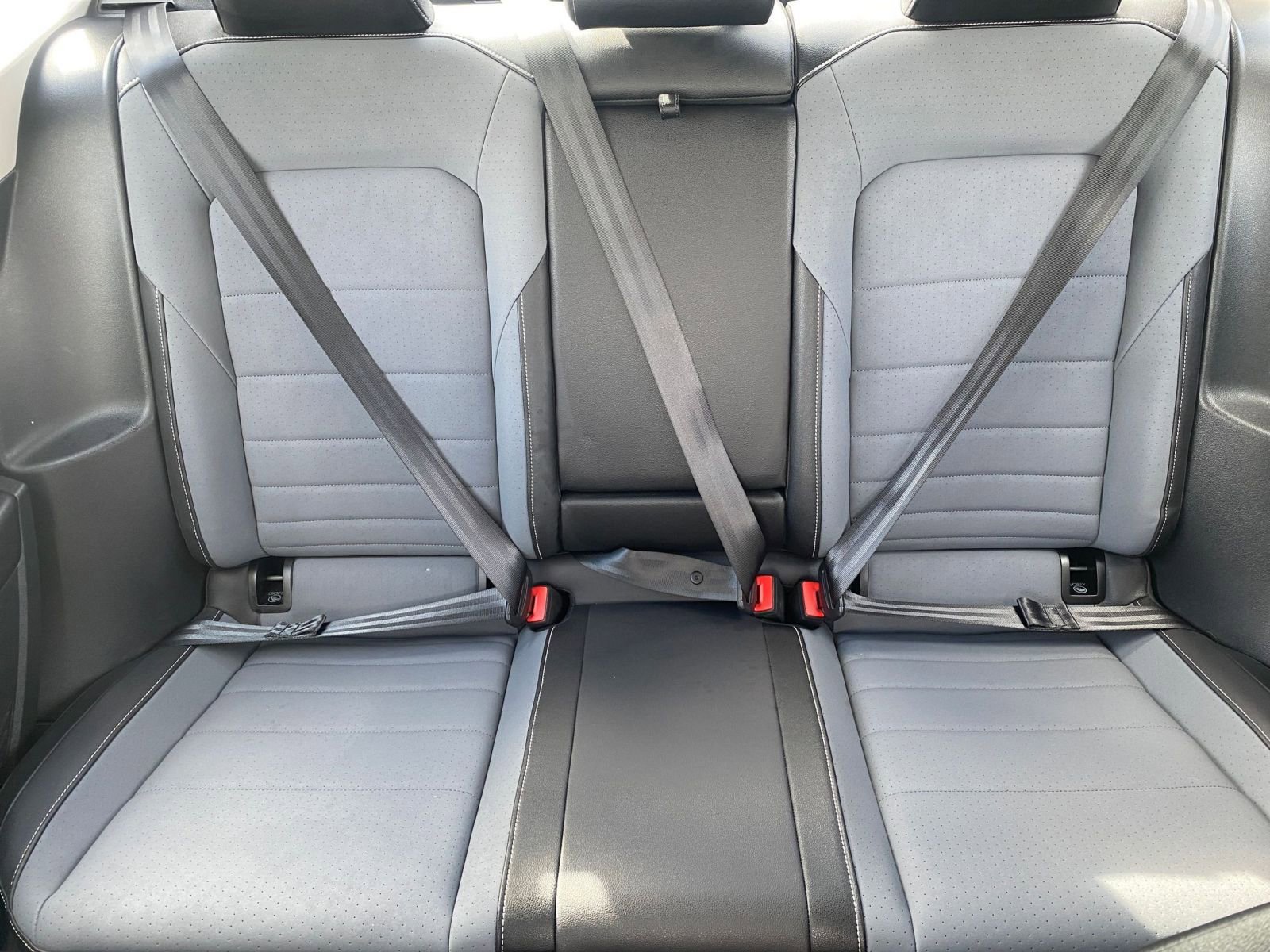 Used 2025 Volkswagen Jetta SE image 38