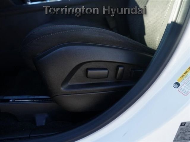 Used 2015 Chevrolet Equinox LT w/ Driver Convenience Package image 26