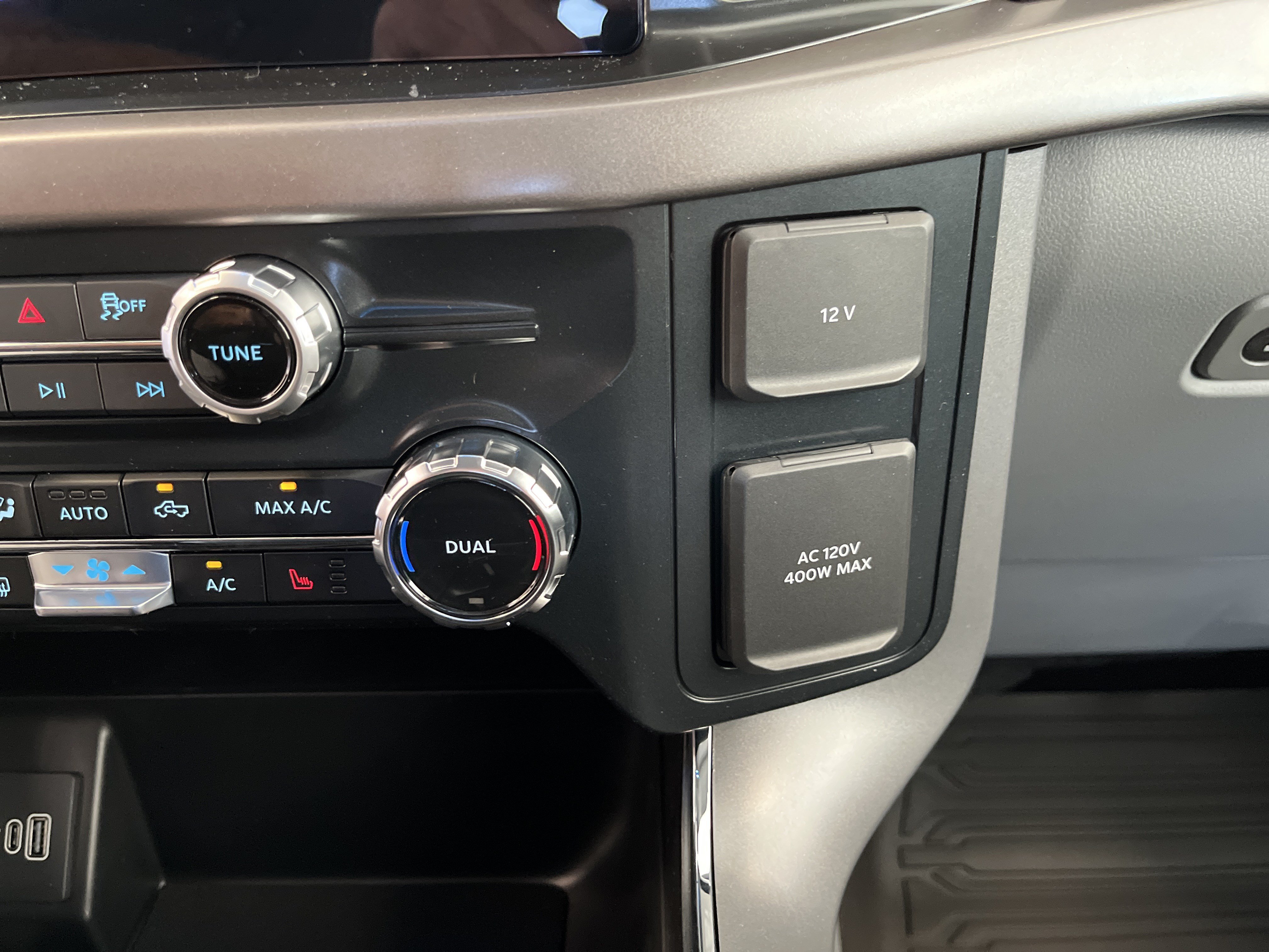 New 2026 Ford F150 XLT w/ Equipment Group 302A MID AWD/4WD image 21
