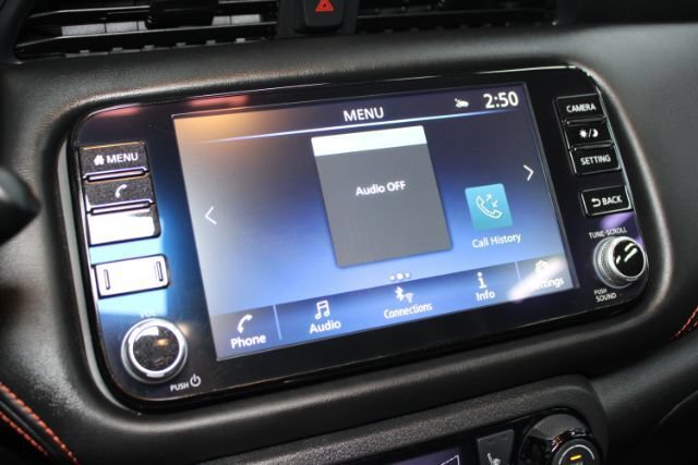Used 2021 Nissan Kicks SR w/ SR Premium Package FWD image 18