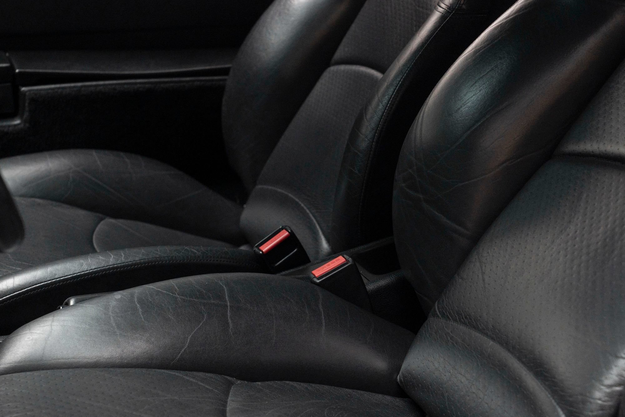 Used 1996 Porsche 911 Carrera 4S AWD/4WD image 16