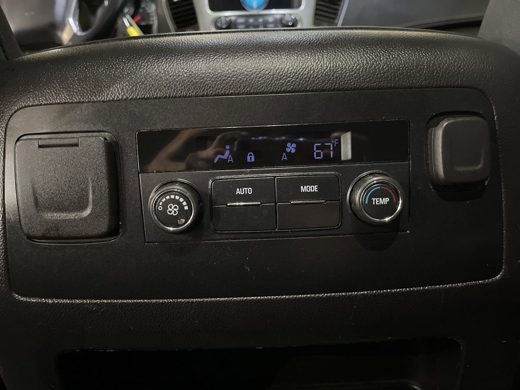 Used 2019 Chevrolet Tahoe LS AWD/4WD image 38