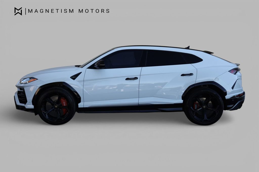 Used 2019 Lamborghini Urus image 3