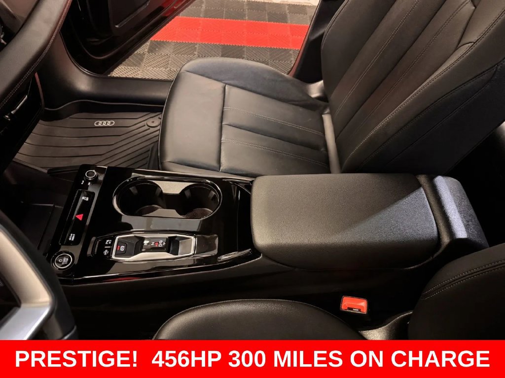Used 2025 Audi Q6 e-tron Prestige w/ 20" Wheel Package AWD/4WD image 30