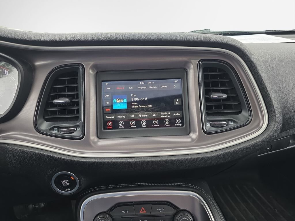 Used 2022 Dodge Challenger SXT w/ Driver Convenience Group AWD/4WD image 21