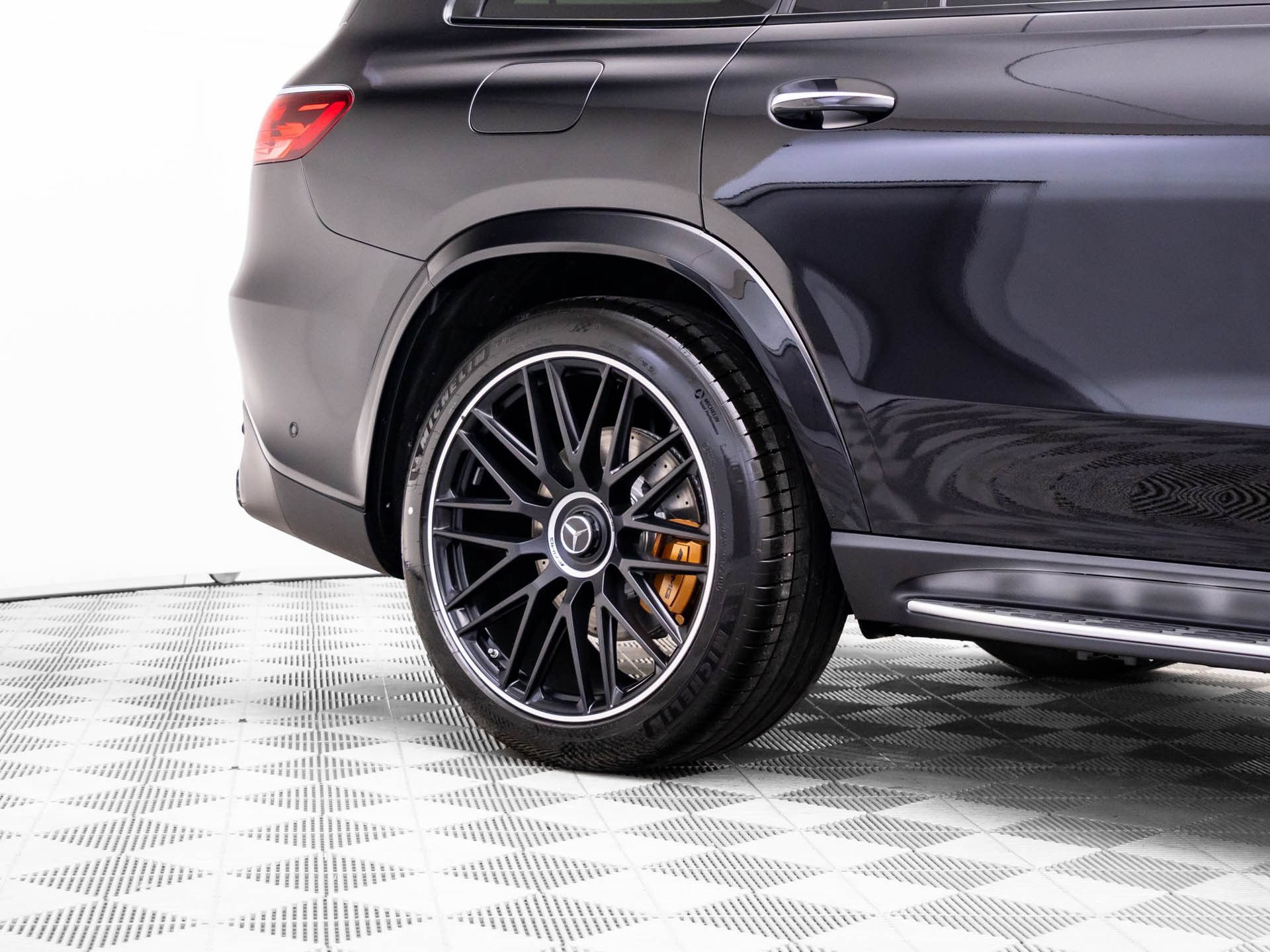 New 2026 Mercedes-Benz GLS 63 AMG 4MATIC image 39