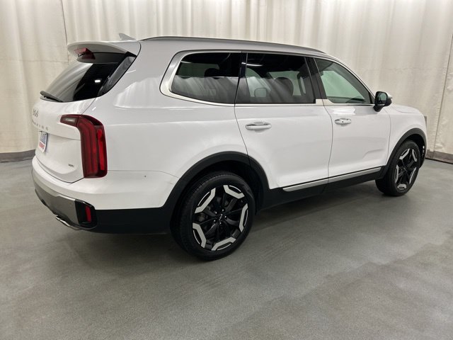 Used 2025 Kia Telluride S AWD/4WD image 4